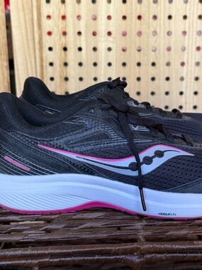 Saucony Cohesion Running Shoes Womens Size 11 Black Pink Athletic Sneakers